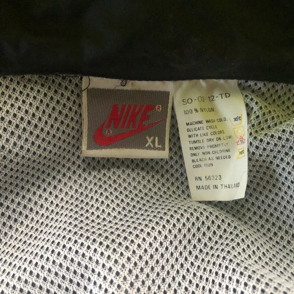 Vintage White Tag Nike Windbreaker - Picture 3 of 7
